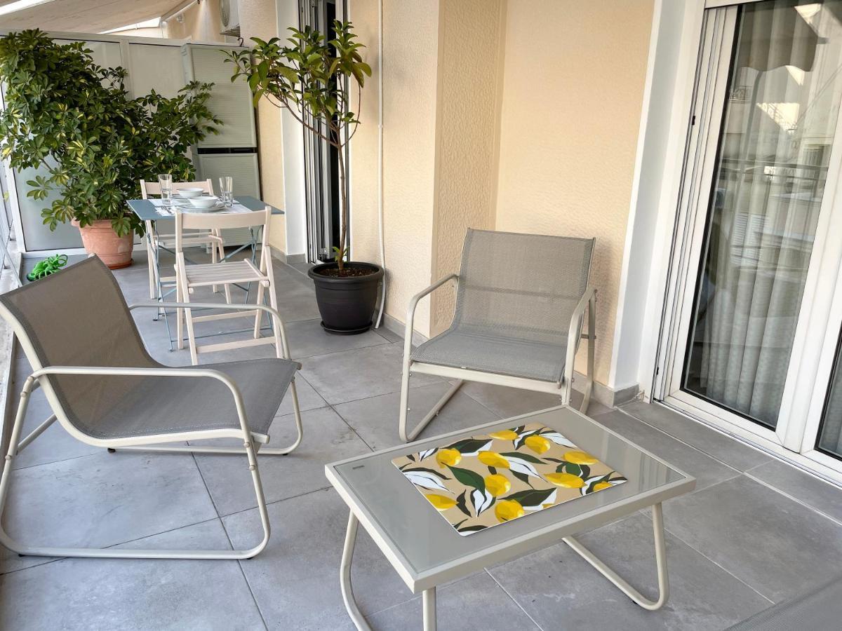 Iris Apartment Атина Екстериор снимка
