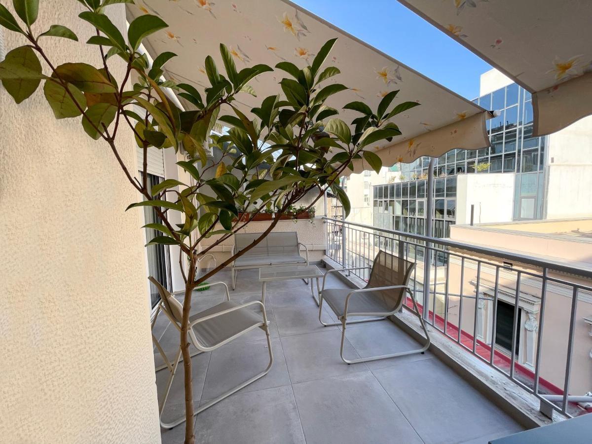 Iris Apartment Атина Екстериор снимка
