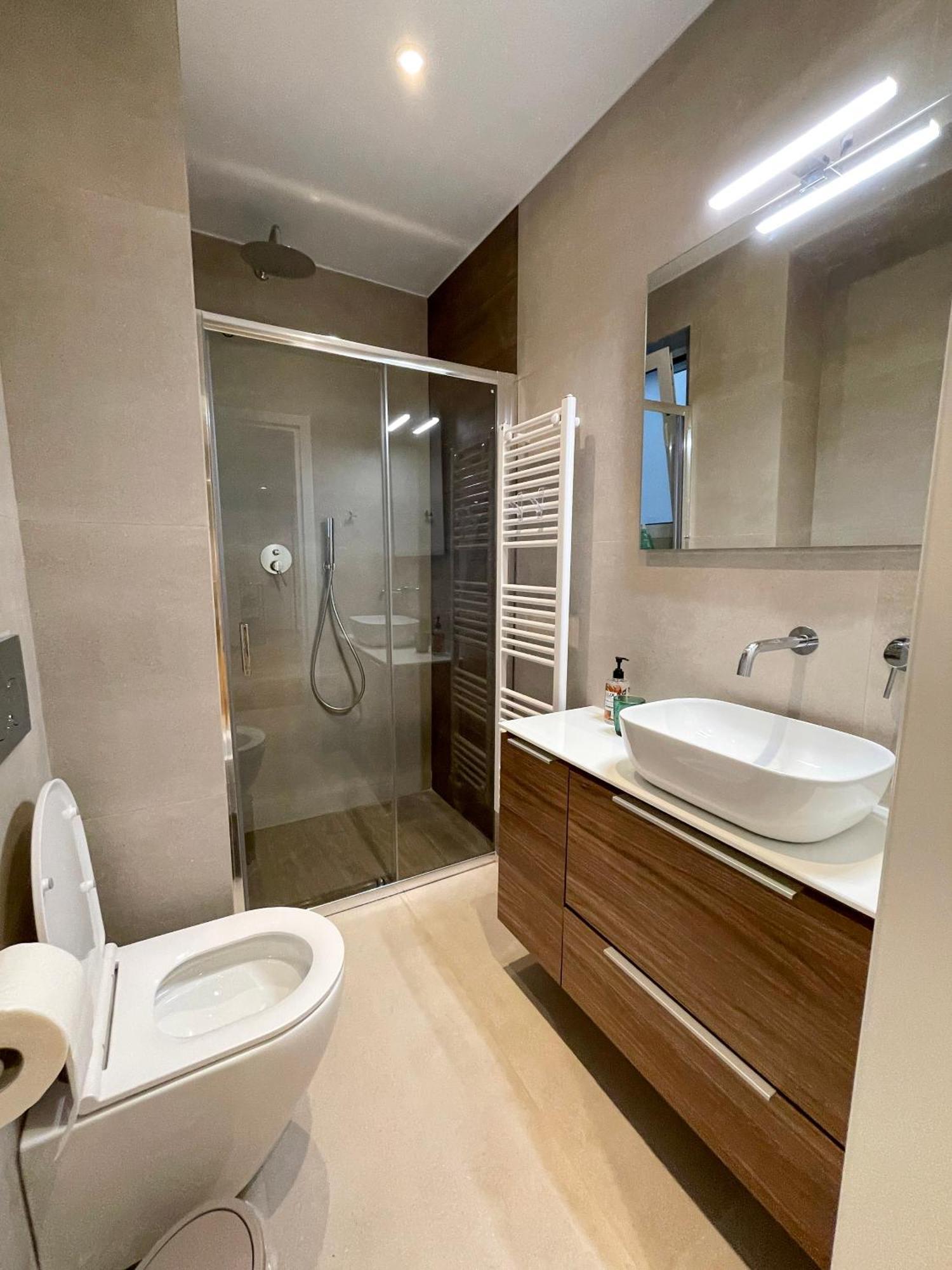 Iris Apartment Атина Екстериор снимка